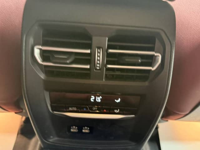 იყიდება 2022 წლის BMW 320i 