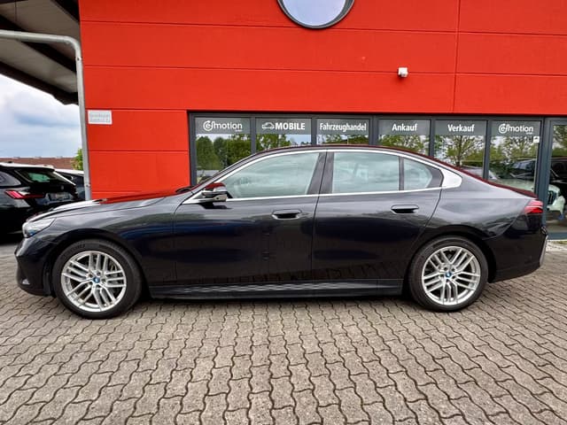BMW i5 eDrive40