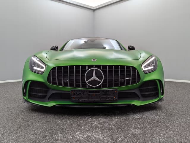 Mercedes-Benz AMG GT R